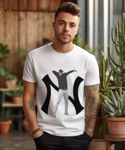 Aaron Boone New York Yankees logo shirt