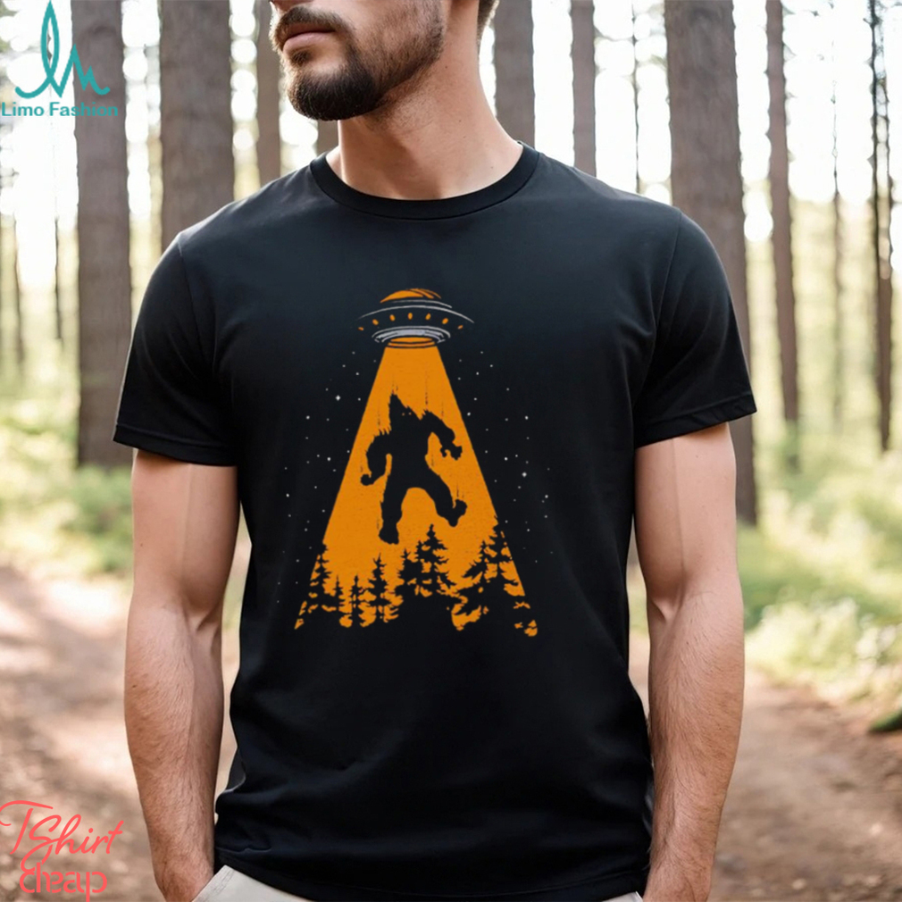 Alien Squatch UFO shirt Alien Squatch UFO shirt
