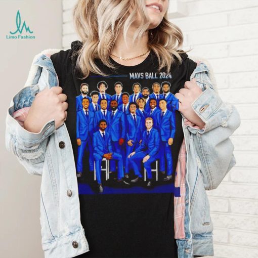 Dallas Mavericks 2024 players suited up shirt