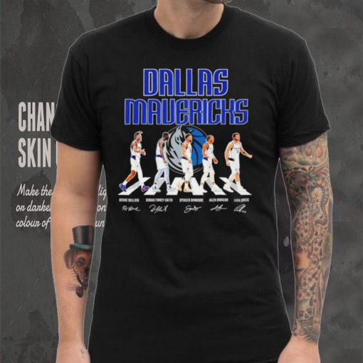 Dallas Mavericks men’s basketball famous player signatures logo 2024 shirt