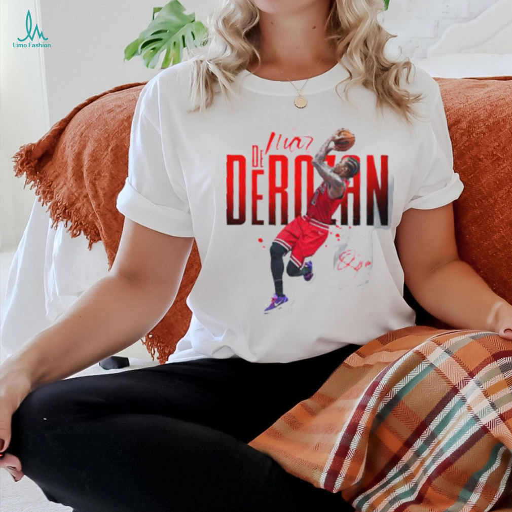 Demar Derozan Signature American professional basketball player for the Chicago Bulls T Shirt Demar Derozan Signature American professional basketball player for the Chicago Bulls T Shirt