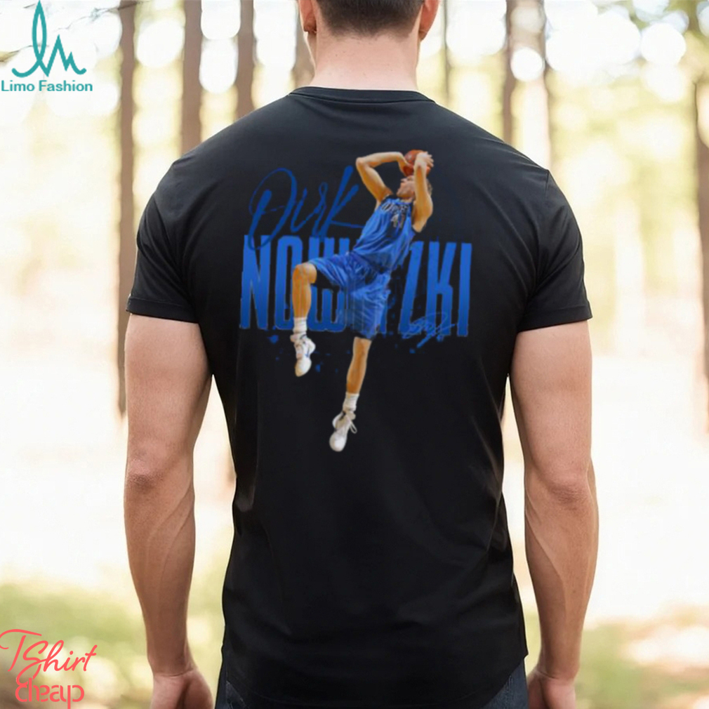 Dirk Notwitzi Signature German former professional basketball advisor for the Dallas Mavericks T Shirt Dirk Notwitzi Signature German former professional basketball advisor for the Dallas Mavericks T Shirt