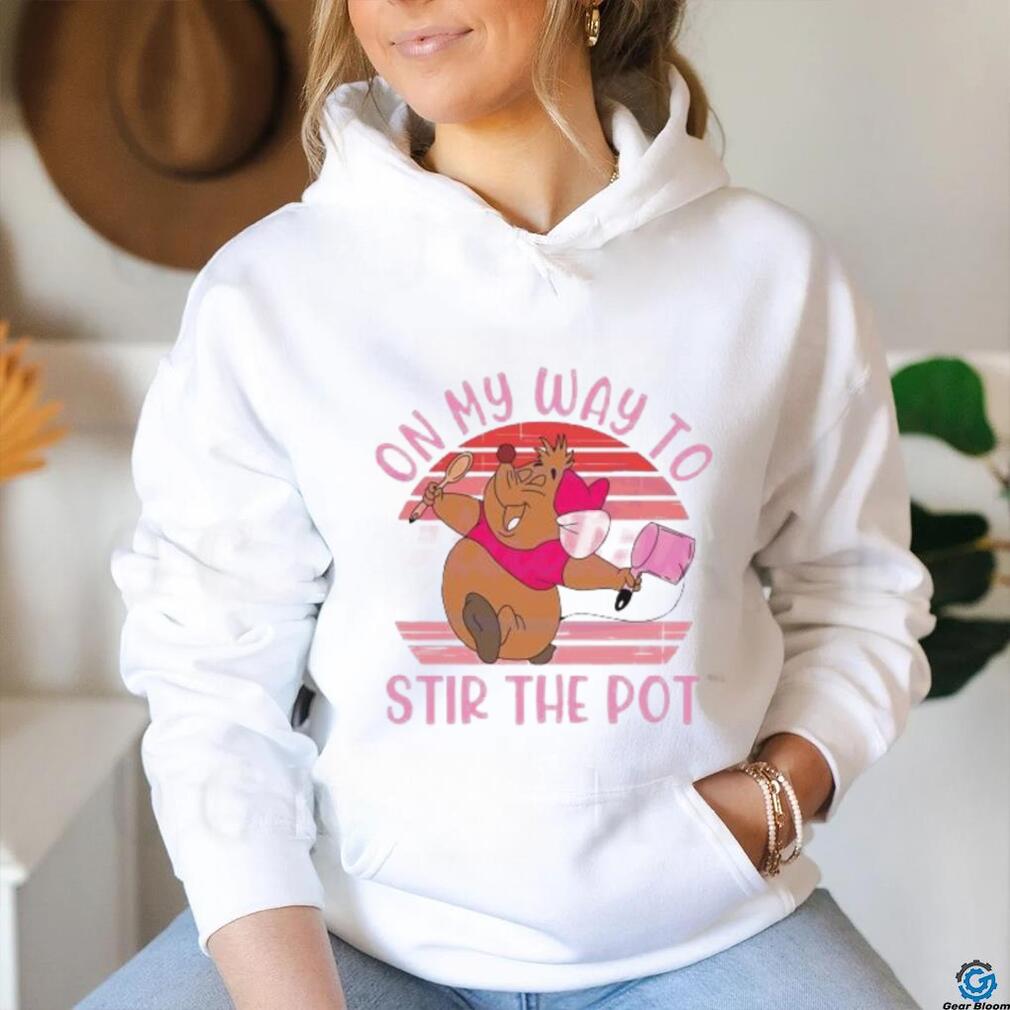 Gus Gus On My Way To Stir The Pot vintage shirt Gus Gus On My Way To Stir The Pot vintage shirt