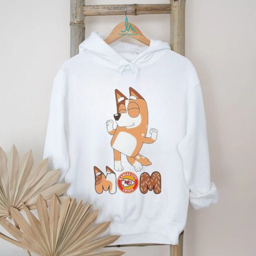Kansas City Chiefs Smiling Dancing Bluey Mom shirt