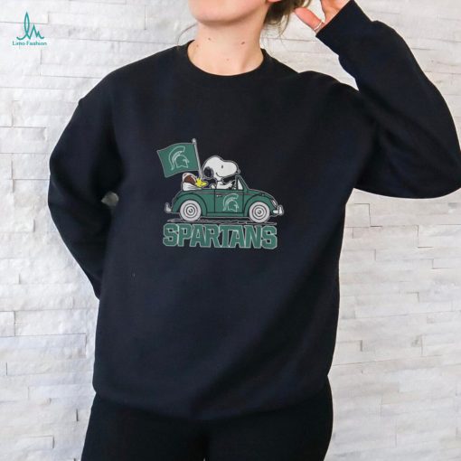 Michigan State Football Gear Shop Peanuts Snoopy Michigan State Spartans On Car T Shirt