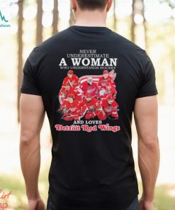 Never Underestimate A Woman Who Understands Hockey And Loves Detroit Red Wings 2024 Signatures Mug Custom Name Shirt