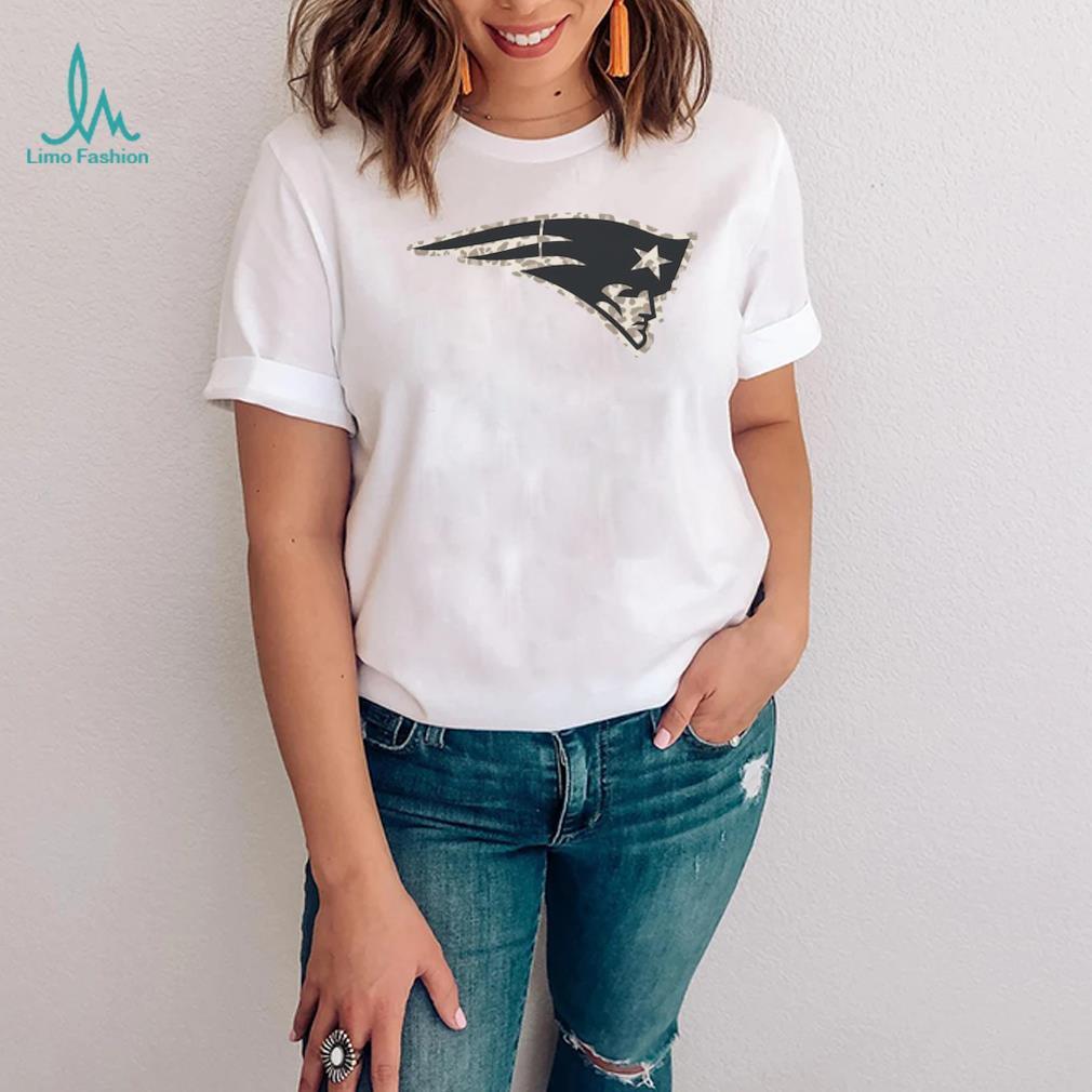 New England Patriots '47 Cream Panthera Frankie T Shirt New England Patriots '47 Cream Panthera Frankie T Shirt