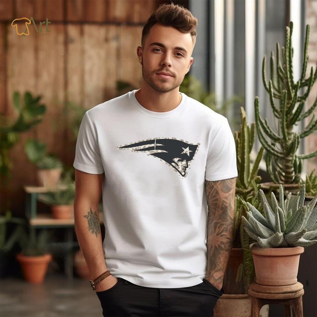 New England Patriots ’47 Cream Panthera Frankie T Shirt New England Patriots ’47 Cream Panthera Frankie T Shirt