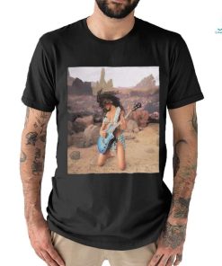 New Single In Your Hands Of Halle Bailey Reveals The Cover Shirt