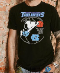 North Carolina Tar Heels basketball Snoopy dunk logo shirt