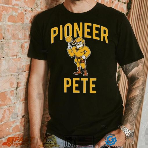 Oakland Golden Grizzlies Pioneer Pete it’s in Michigan shirt