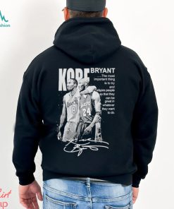 Official Kobe Bryant Signature Los Angeles Lakers T Shirt