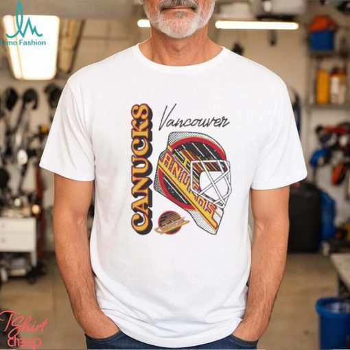 Official Levelwear retro richmond netminder vancouver canucks T shirt