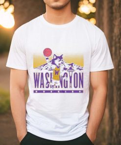 Retro Inspired Uw Dunking Harry The Husky T Shirt