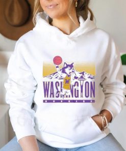 Retro Inspired Uw Dunking Harry The Husky T Shirt