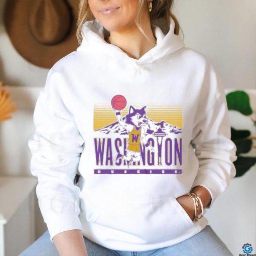 Retro Inspired Uw Dunking Harry The Husky T Shirt