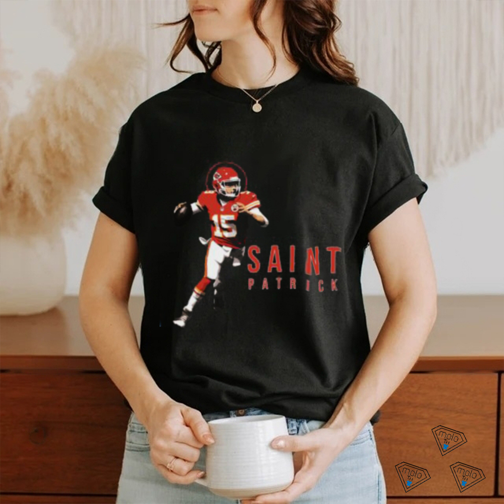 Saint Patrick Mahomes Day Tee Kansas City Chiefs Tapestry T shirt Saint Patrick Mahomes Day Tee Kansas City Chiefs Tapestry T shirt
