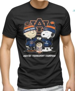 Snoopy And Charlie Brown Auburn Tigers 2024 SEC Men’s Basketball Tournament Champions Shirt