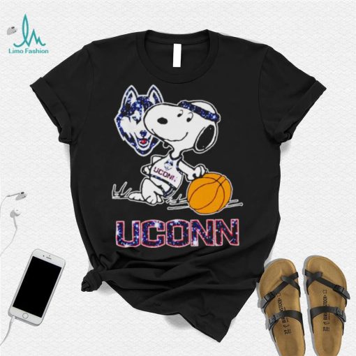 Snoopy Uconn Huskies basketball logo shirt