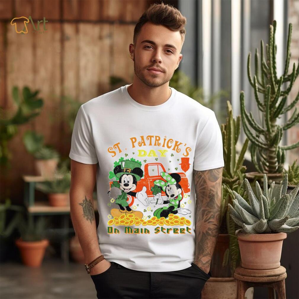 St. Patrick’s day Mickey and Minnie on main street shamrocks shirt St. Patrick’s day Mickey and Minnie on main street shamrocks shirt