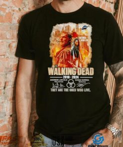 The Walking Dead 2010 2024 they are the Ones who live signatures shirt