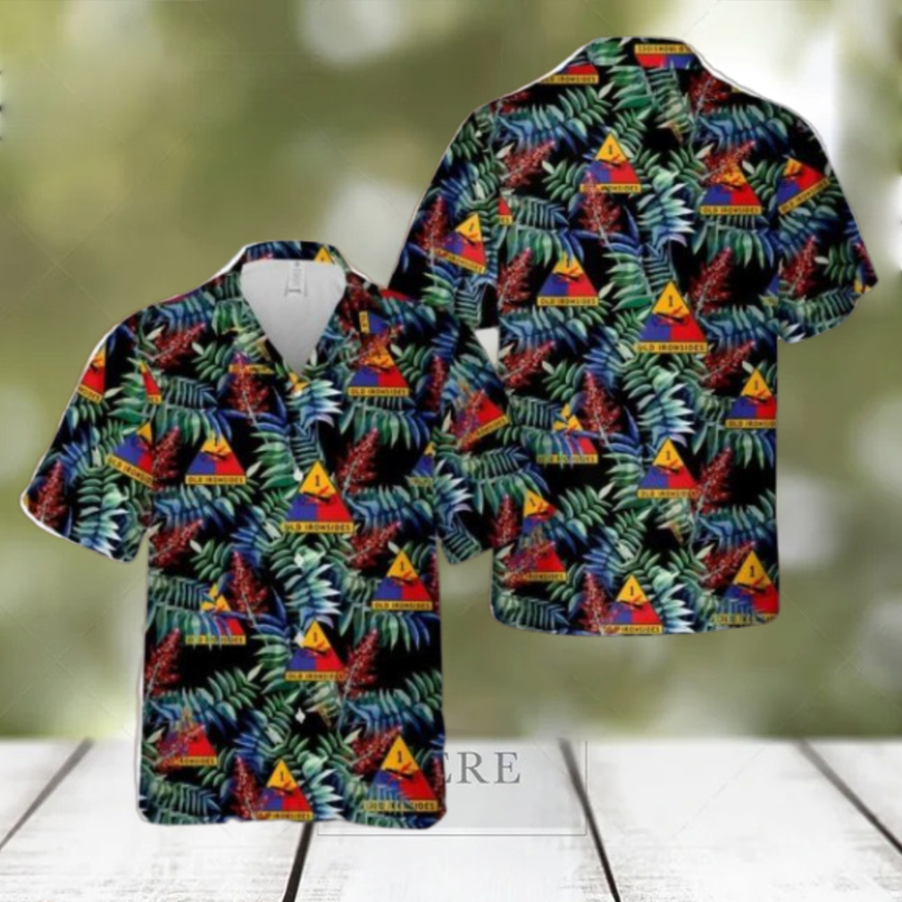 US Army 1st Armored Division Old Ironsides Aloha Hawaiian Shirt US Army Beach Shirt Gift US Army 1st Armored Division Old Ironsides Aloha Hawaiian Shirt US Army Beach Shirt Gift