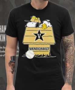 Vanderbilt Commodores Snoopy And Woodstock The Peanuts Baseball shirt, hoodie, sweater, long sleeve and tank top Vanderbilt Commodores Snoopy And Woodstock The Peanuts Baseball shirt