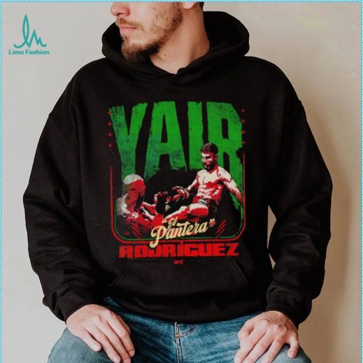 Yair Rodriguez El Pantera front kick WHT UFC fighter shirt
