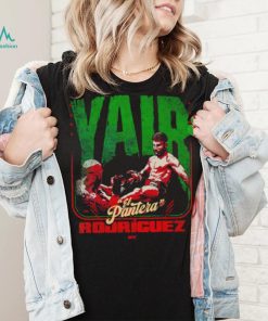 Yair Rodriguez El Pantera front kick WHT UFC fighter shirt