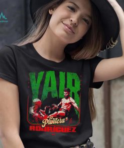 Yair Rodriguez El Pantera front kick WHT UFC fighter shirt