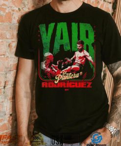 Yair Rodriguez El Pantera front kick WHT UFC fighter shirt