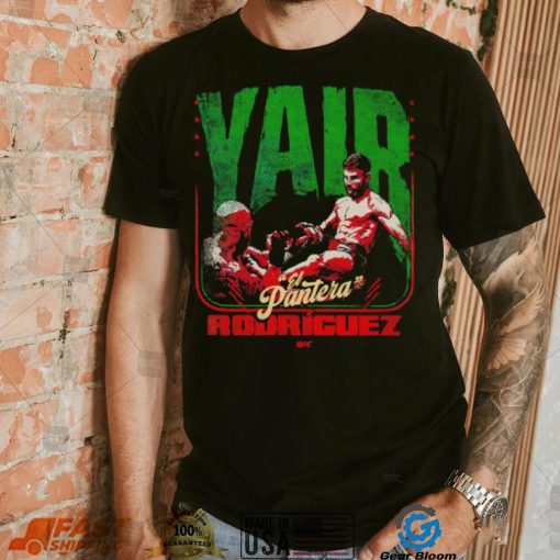 Yair Rodriguez El Pantera front kick WHT UFC fighter shirt