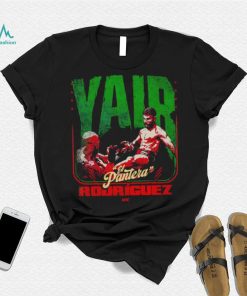 Yair Rodriguez El Pantera front kick WHT UFC fighter shirt