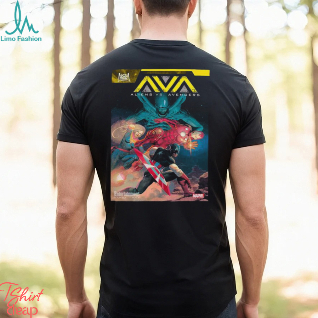 ALIENS VS AVENGERS A New Comic Series From Writer Jonathan Hickman And Artist Esad Ribic Classic T Shirt ALIENS VS AVENGERS A New Comic Series From Writer Jonathan Hickman And Artist Esad Ribic Classic T Shirt