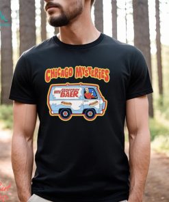 Chicago mysteries with Geoffrey Baer shirt