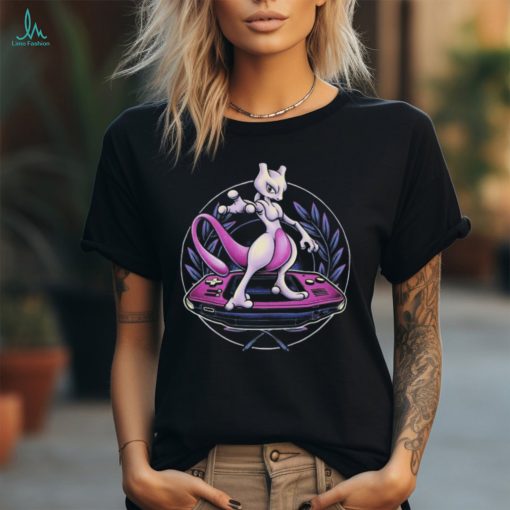 Gamer Mewtwo Pokemon shirt