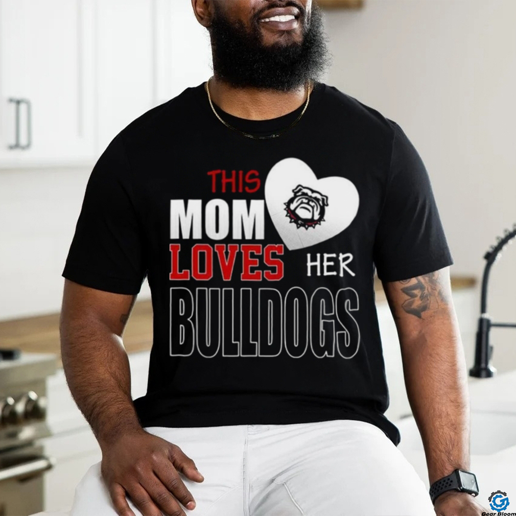 Georgia Bulldogs Mom Loves Mothers Day T shirt