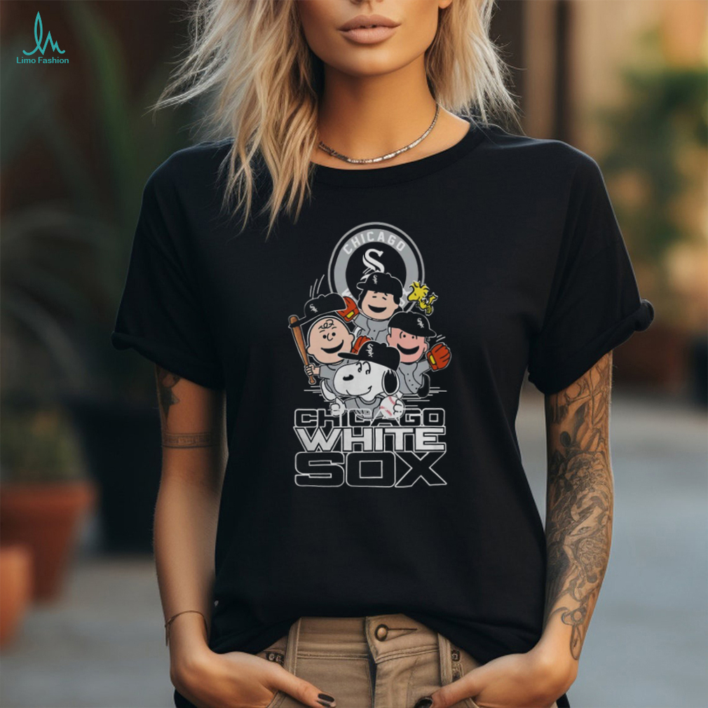 MLB Chicago White Sox Snoopy Charlie Brown Woodstock The Peanuts Movie Baseball T Shirt   Unisex Standard T Shirt MLB Chicago White Sox Snoopy Charlie Brown Woodstock The Peanuts Movie Baseball T Shirt   Unisex Standard T Shirt