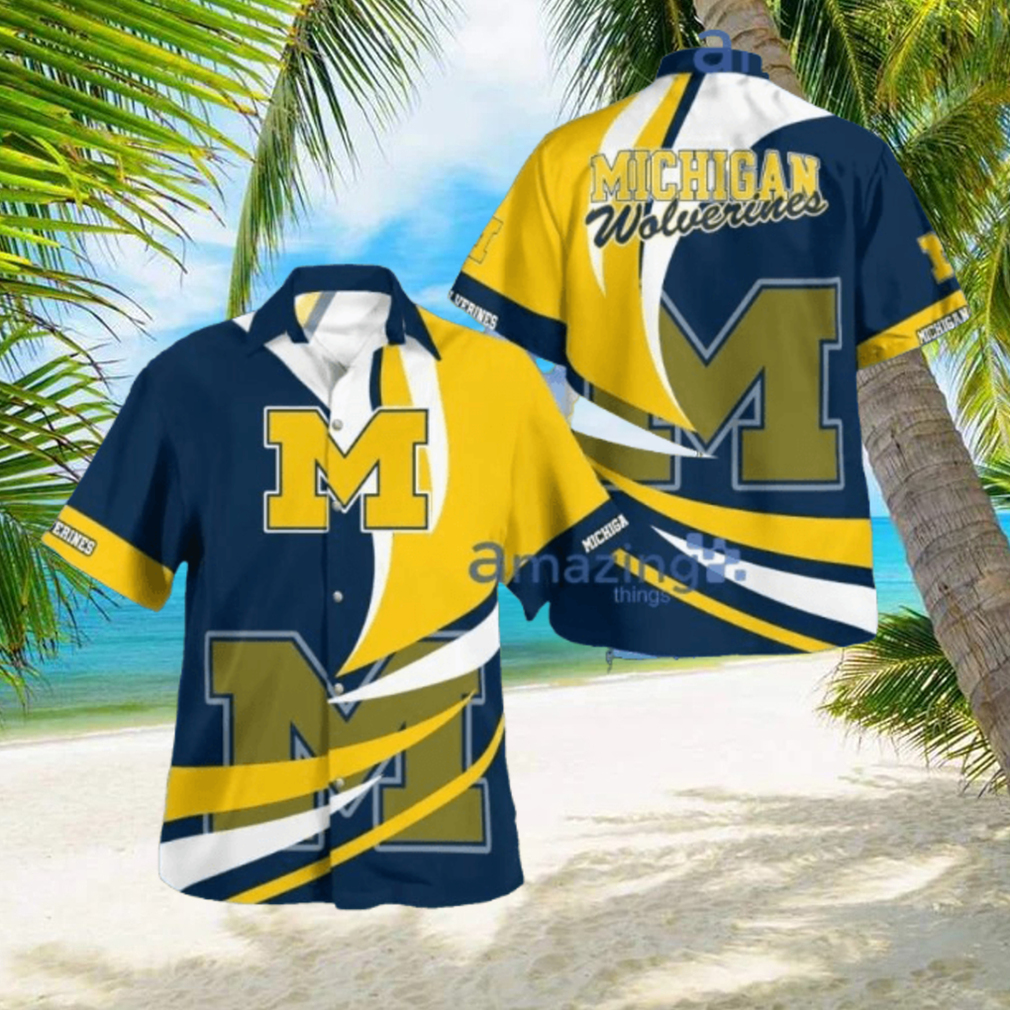 Michigan Wolverines Classic Fashion Button Up Hawaiian Shirt Michigan Wolverines Classic Fashion Button Up Hawaiian Shirt