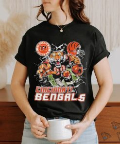 Official Mascot Breaking Through Wall Cincinnati Bengals Vintage T shirt