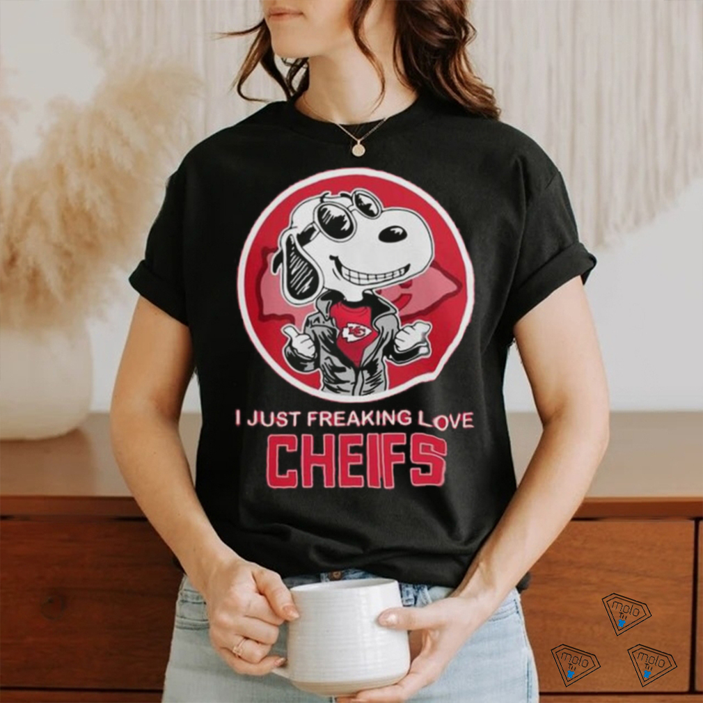 Official kansas City Chiefs Snoopy I Just Freaking Love Chiefs T Shirt Official kansas City Chiefs Snoopy I Just Freaking Love Chiefs T Shirt