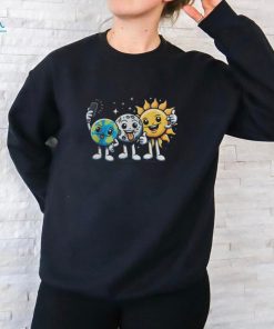 Selfie Earth Moon Sun Funny Total Solar Eclipse 2024 Kids Shirt