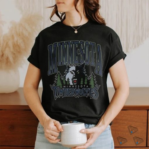 Vintage Minnesota Timberwolves Logo shirt