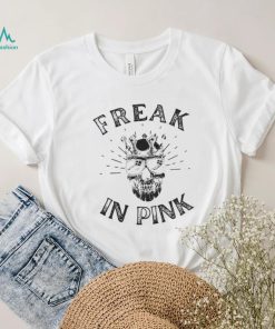 Freak in pink skull shirt