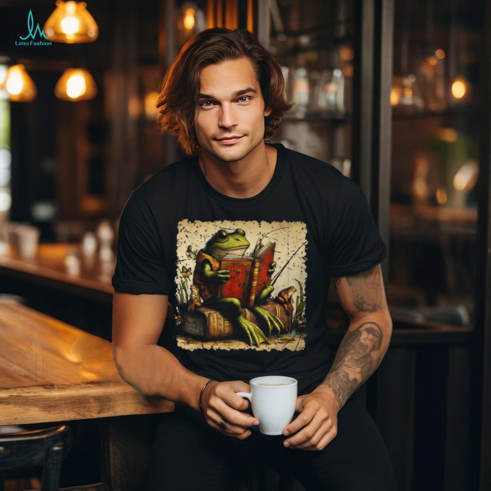 Frog & Toad Fishing Vintage Classic Book Frog Reading Book T Shirt Frog & Toad Fishing Vintage Classic Book Frog Reading Book T Shirt