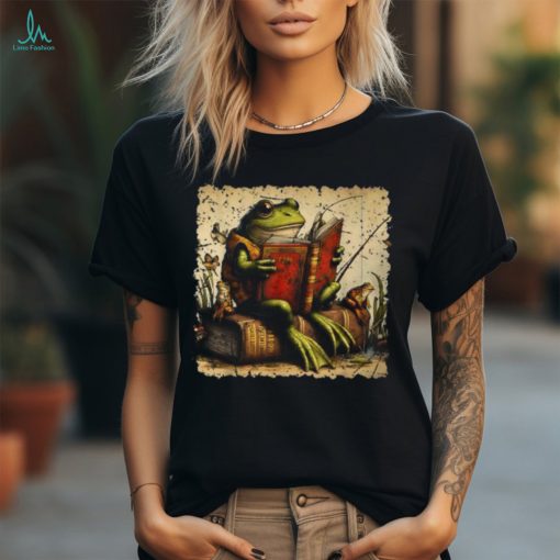Frog & Toad Fishing Vintage Classic Book Frog Reading Book T Shirt