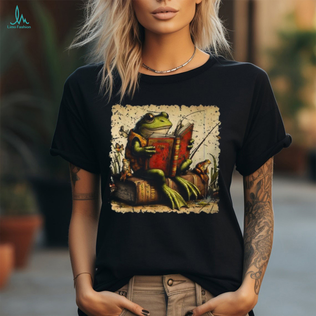 Frog & Toad Fishing Vintage Classic Book Frog Reading Book T Shirt Frog & Toad Fishing Vintage Classic Book Frog Reading Book T Shirt