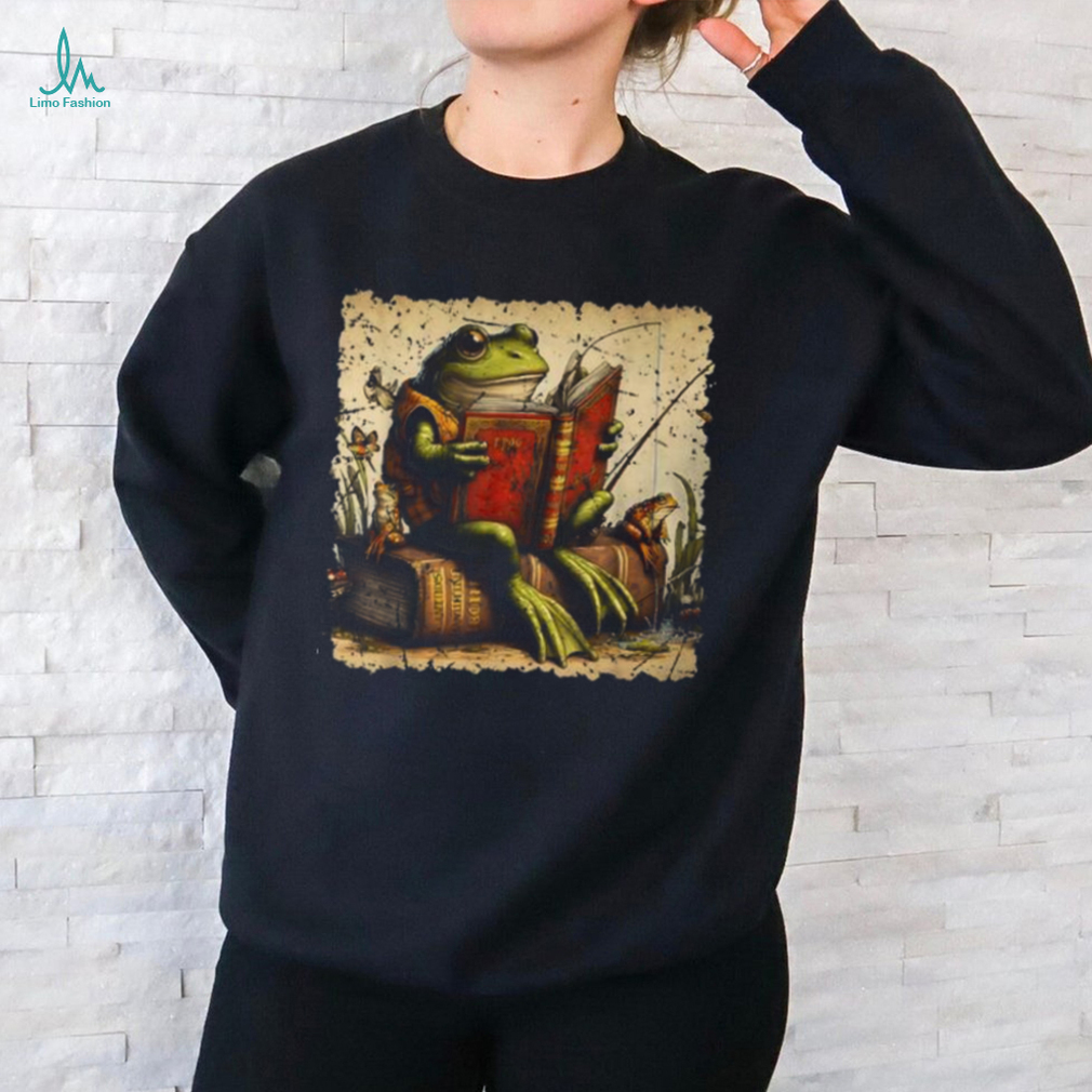 Frog & Toad Fishing Vintage Classic Book Frog Reading Book T Shirt Frog & Toad Fishing Vintage Classic Book Frog Reading Book T Shirt