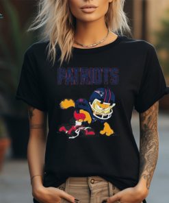 New England Patriots Garfield Cat Grumpy Football Player T Shirt