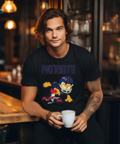 New England Patriots Garfield Cat Grumpy Football Player T Shirt, hoodie, sweater, long sleeve and tank top New England Patriots Garfield Cat Grumpy Football Player T Shirt